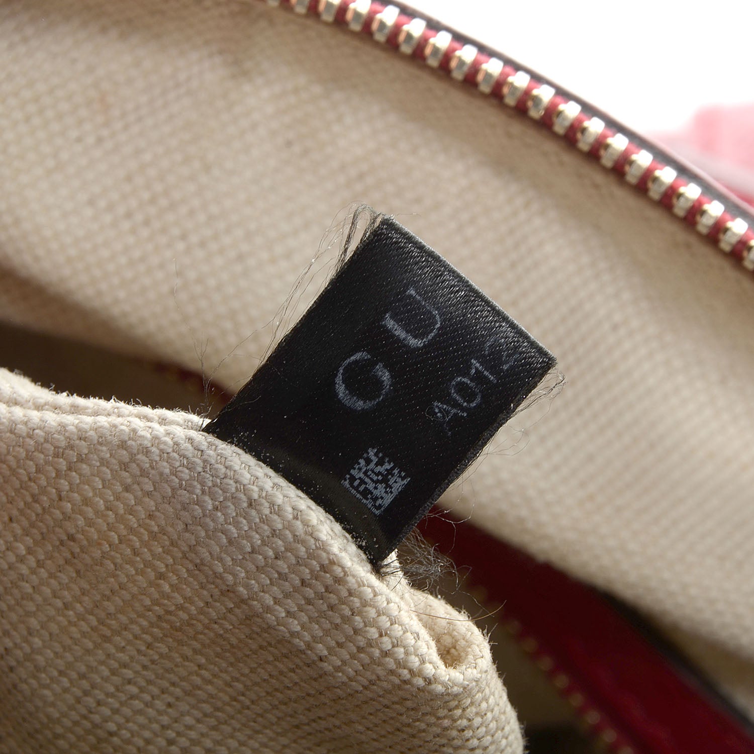 Gucci Calfskin Microguccissima Trim Medium Boston Raspberry Red 8 of 11