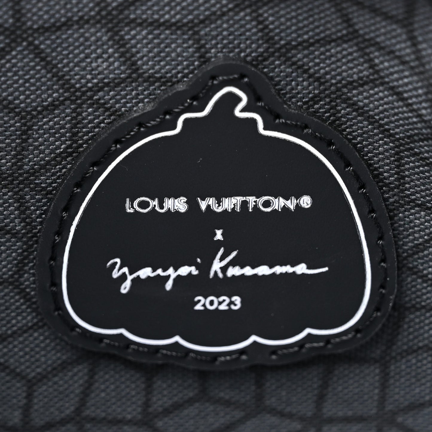 LV X YK Monogram Eclipse Reverse Pumpkin Keepall Bandouliere 25 Multicolor