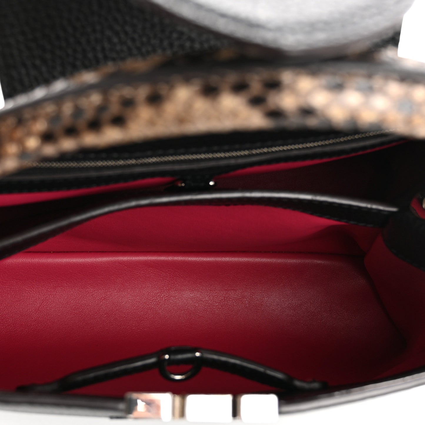 Taurillon Snakeskin Capucines MM Black