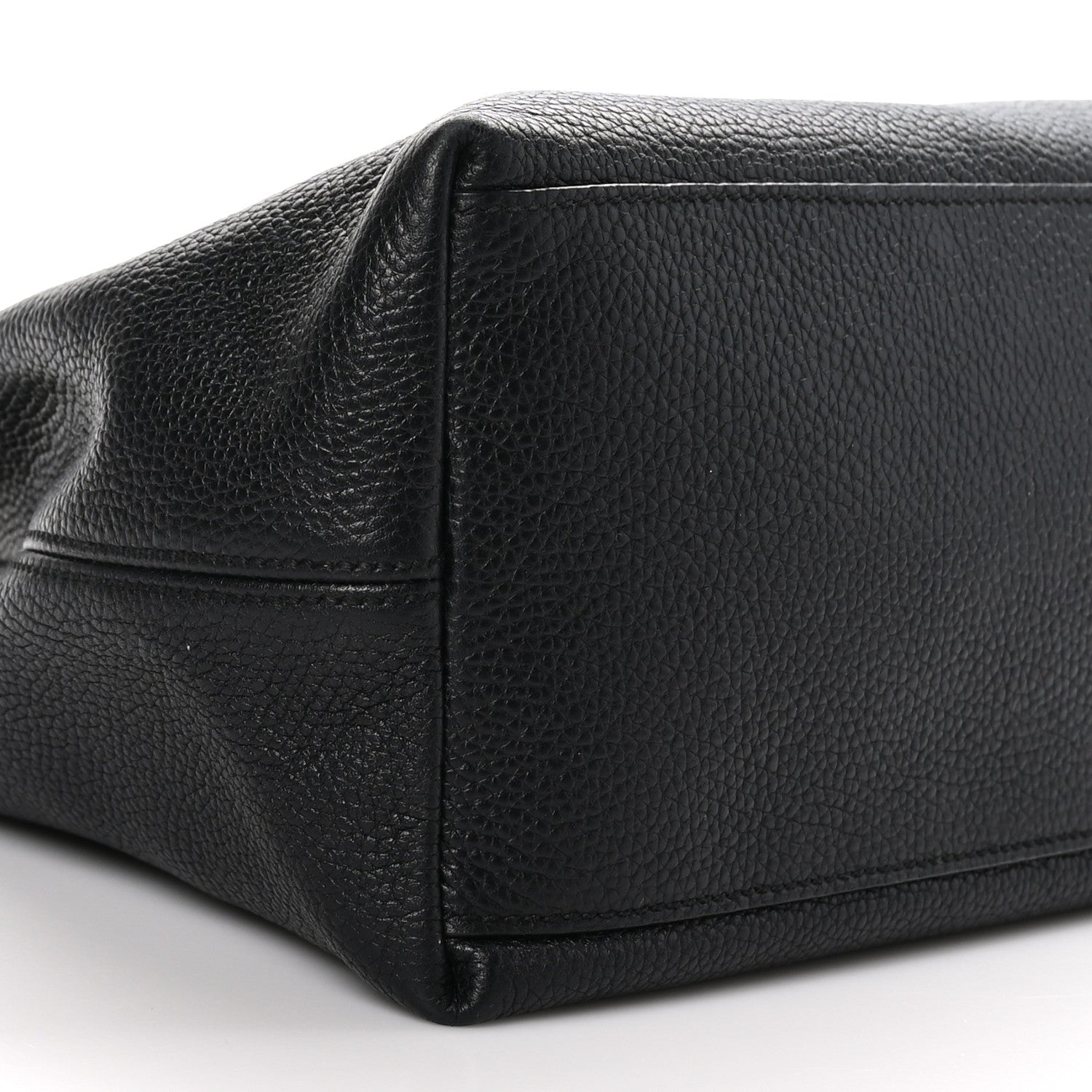 Gucci Pebbled Calfskin Medium Soho Chain Shoulder Bag Black 8 of 11