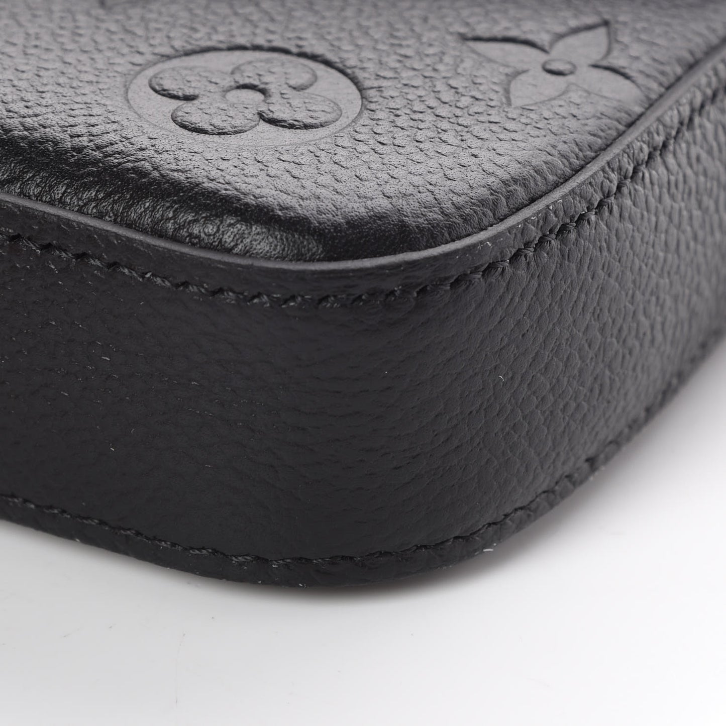 Empreinte Pochette Felicie Chain Wallet Black