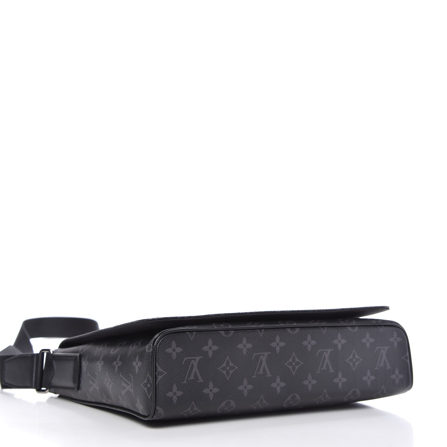 Louis Vuitton Monogram Eclipse District MM 4 of 10
