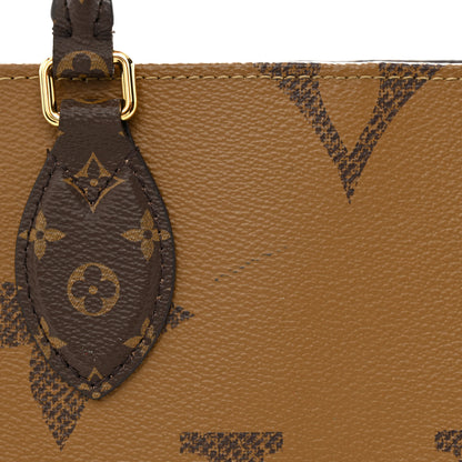 Louis Vuitton Reverse Monogram Giant Onthego MM 11 of 13