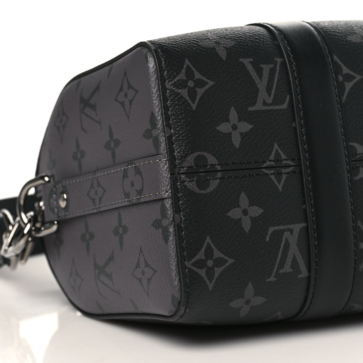 Louis Vuitton Reverse Monogram Eclipse City Keepall 7 of 8
