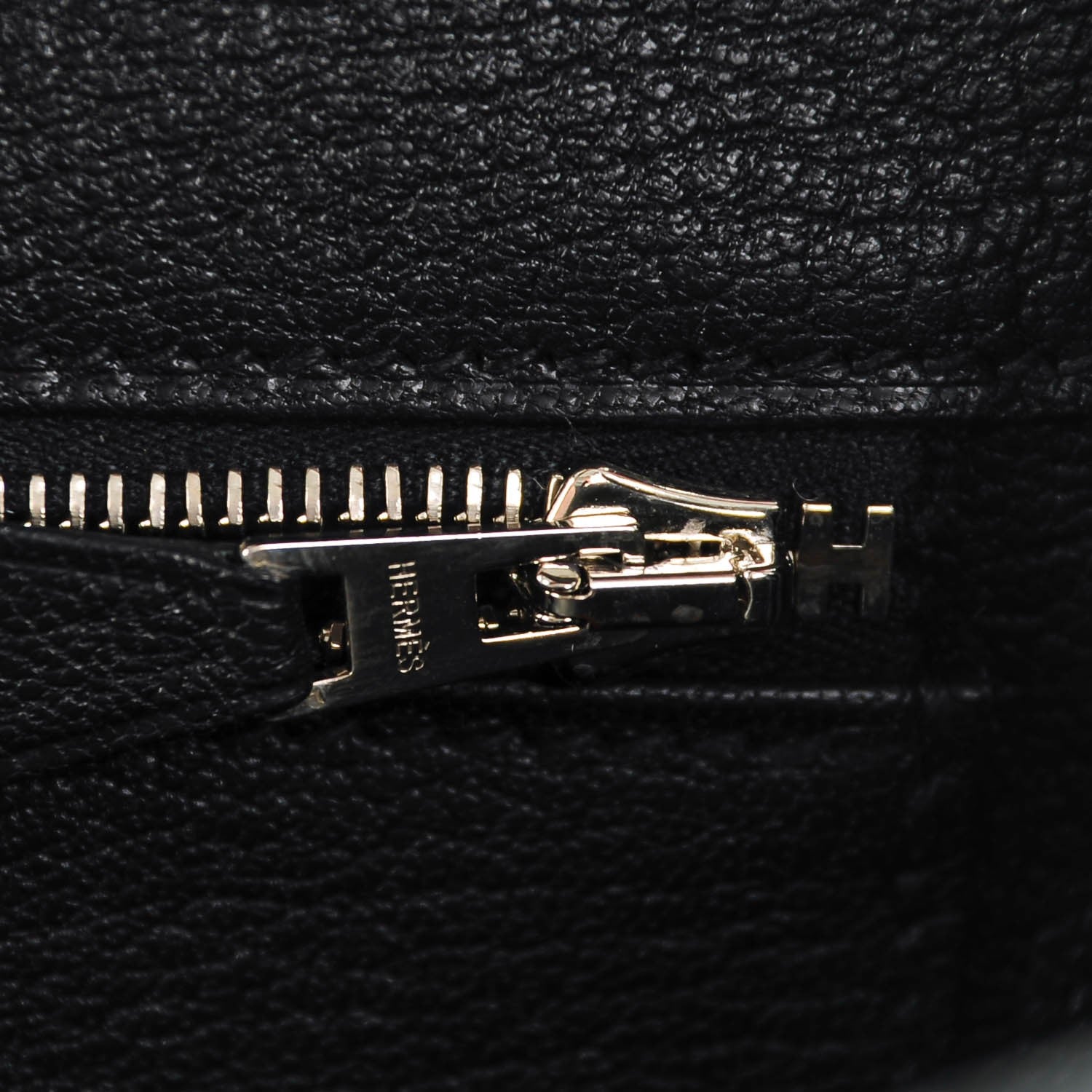 Hermes Taurillon Clemence Horseshoe Birkin 40 Black Graphite 10 of 22