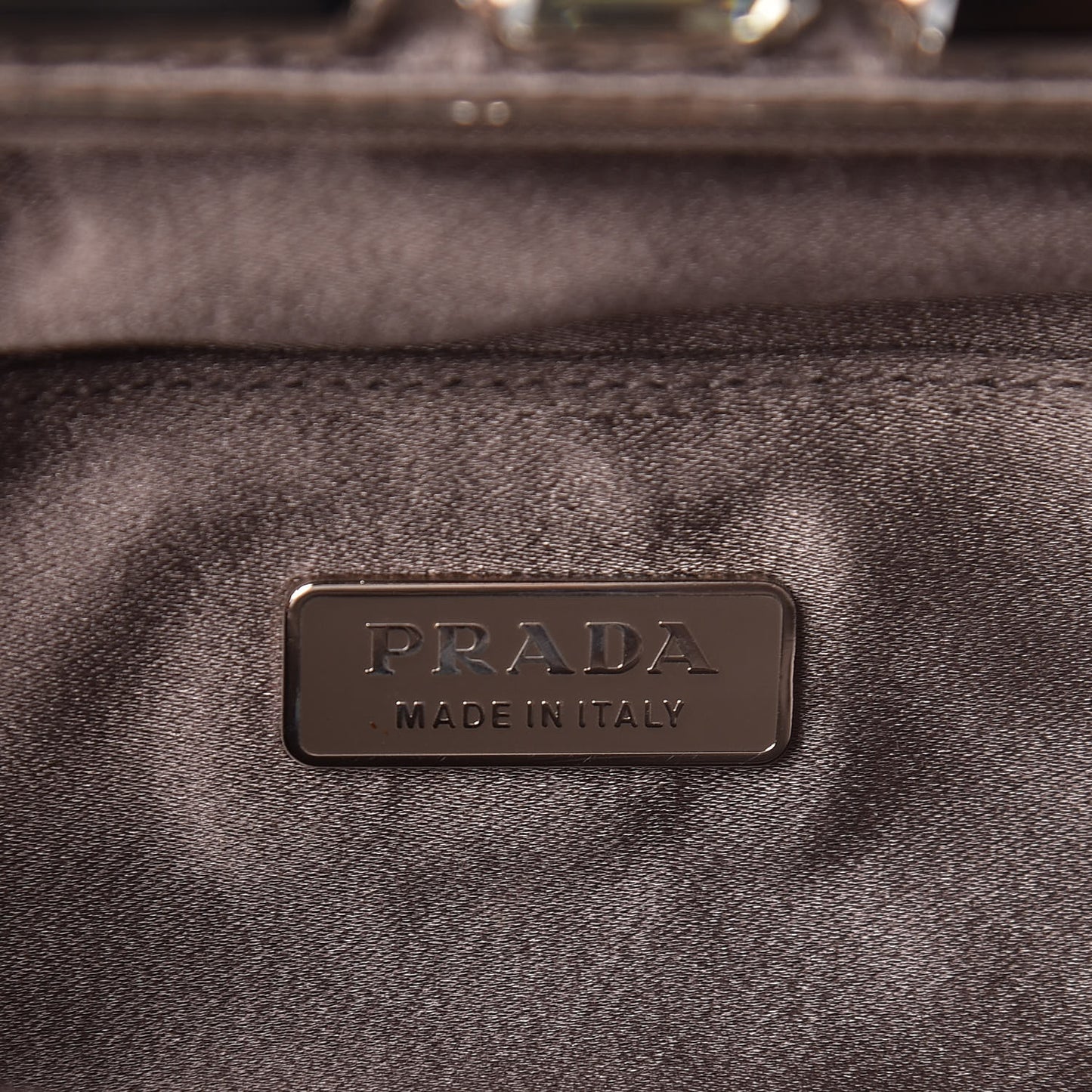 Satin Crystal Clutch Fumo