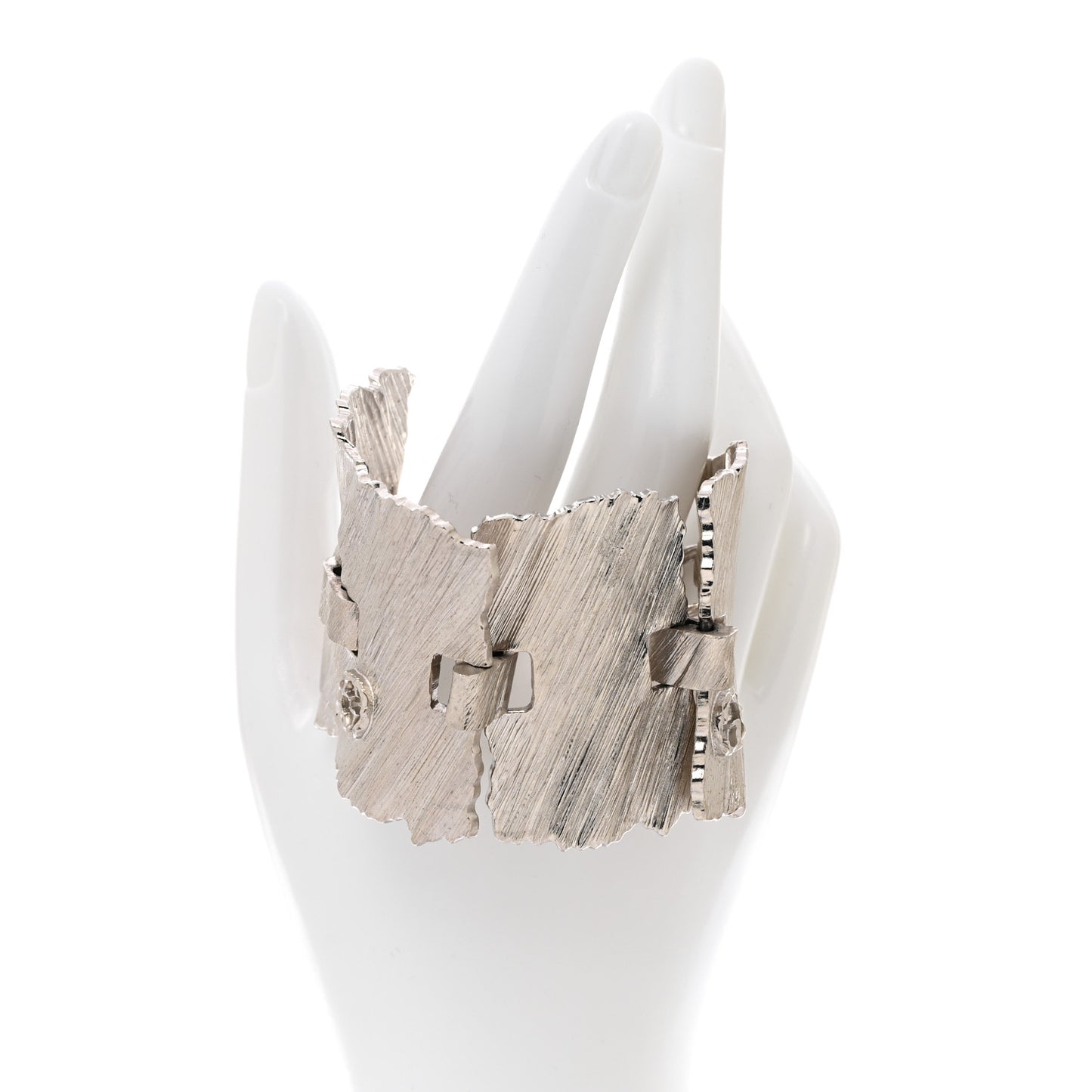 Metal Wide Textured Bracelet Silver