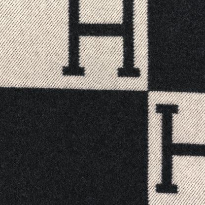 Hermes Wool Cashmere Avalon III Blanket Ecru Gris Fonce 4 of 4