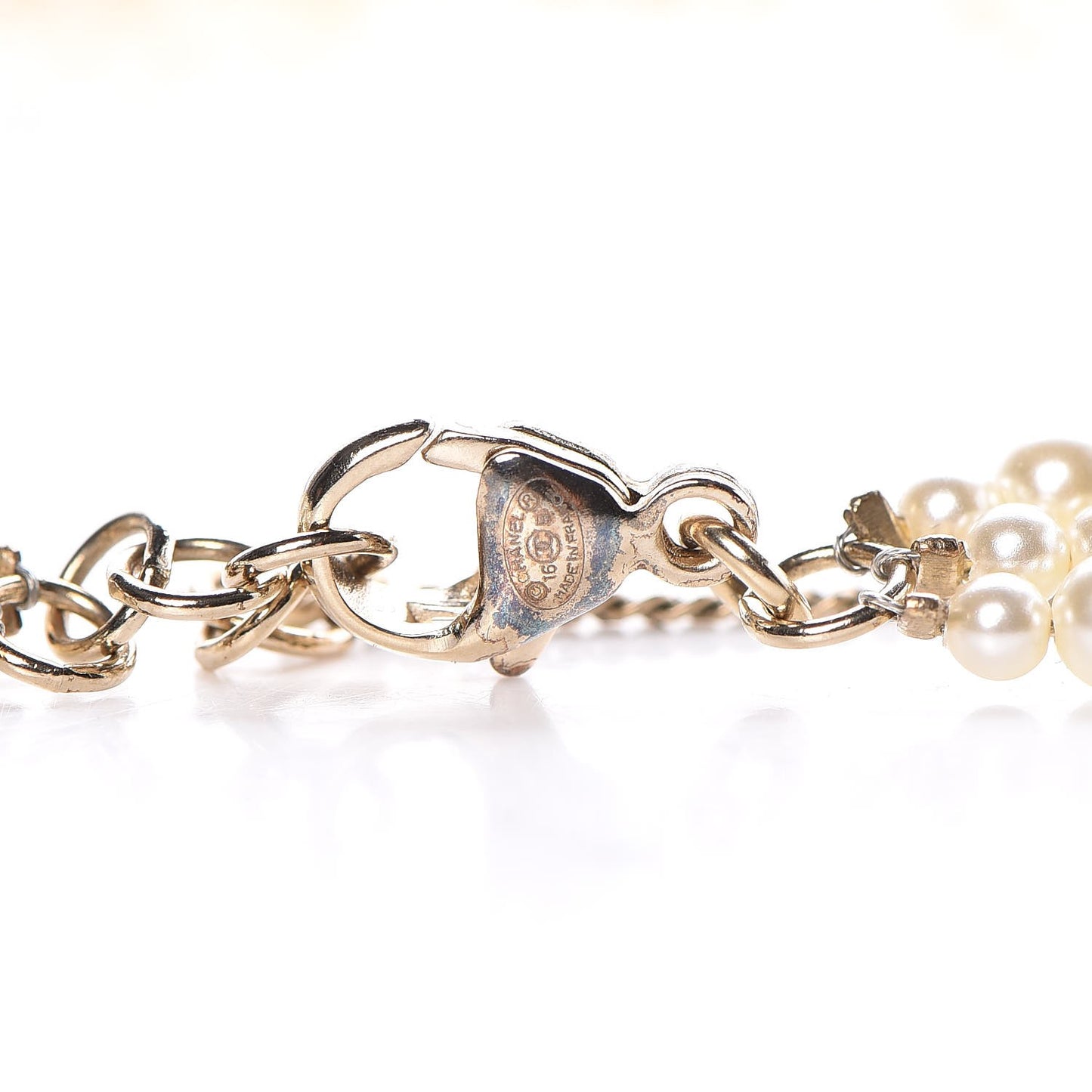 Crystal Pearl CC Short Necklace Golden White
