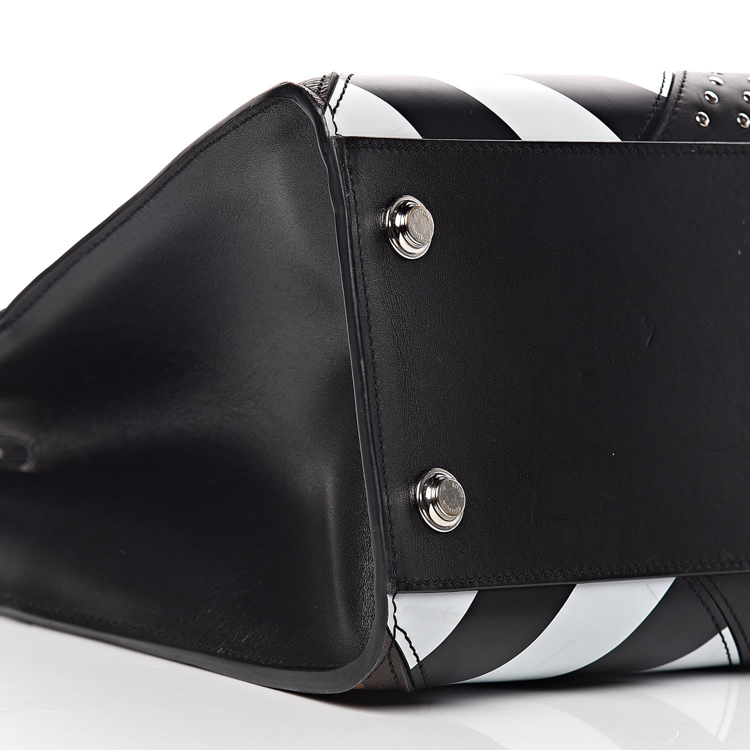 Louis Vuitton Calfskin Monogram City Steamer MM 9 of 10