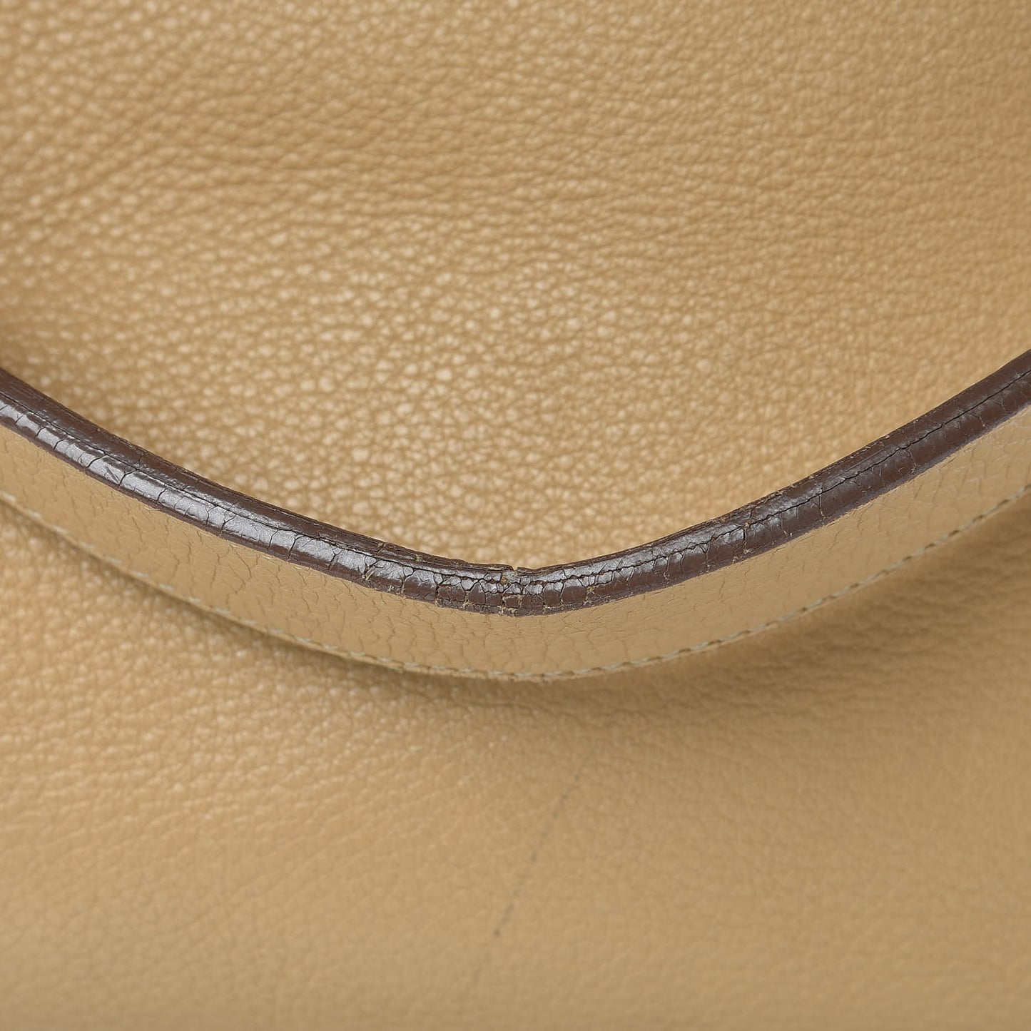 Vitello Daino Side Pocket Hobo Sabbia