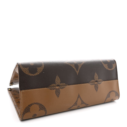 Louis Vuitton Reverse Monogram Giant Onthego MM 4 of 15