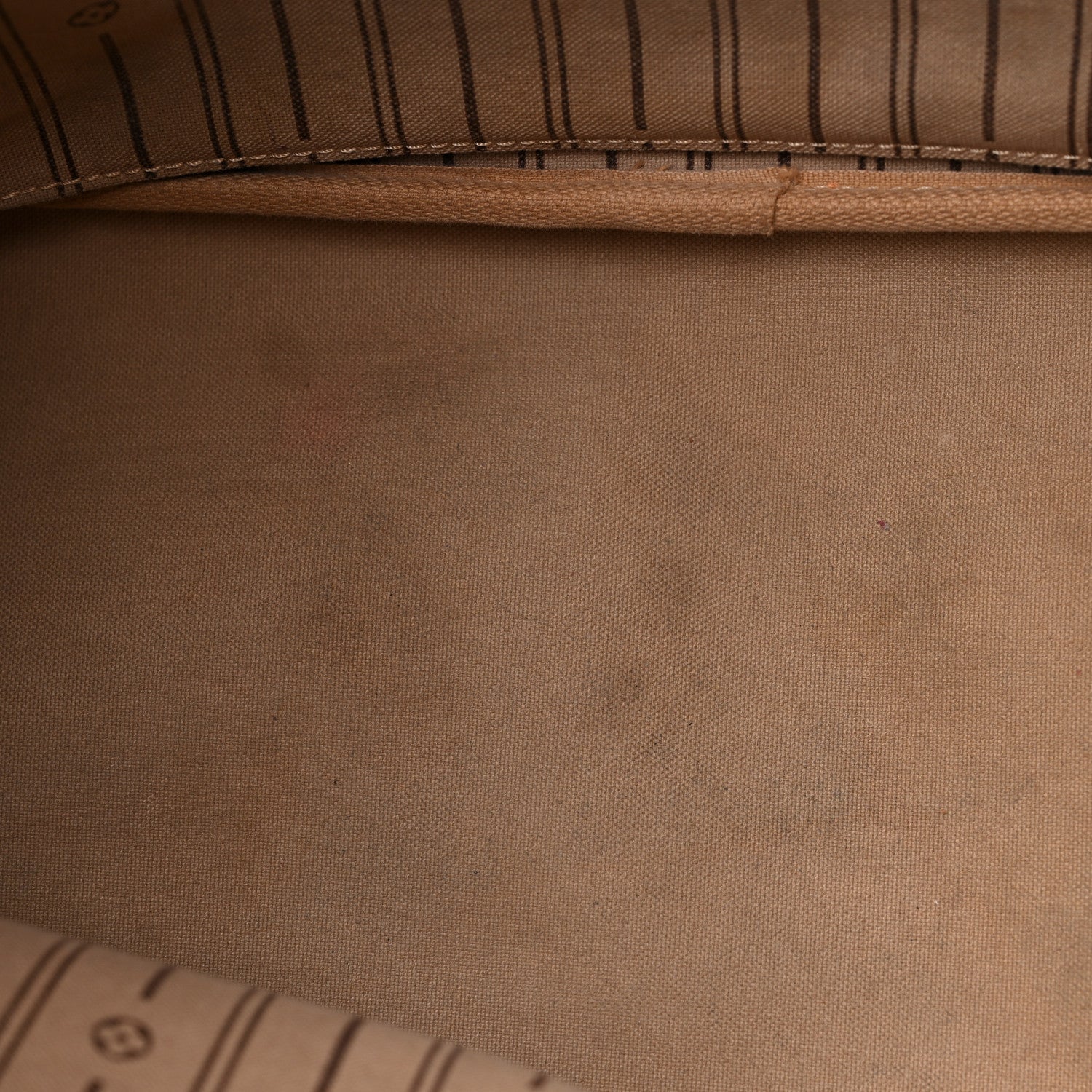 Louis Vuitton Monogram Neverfull MM 12 of 18