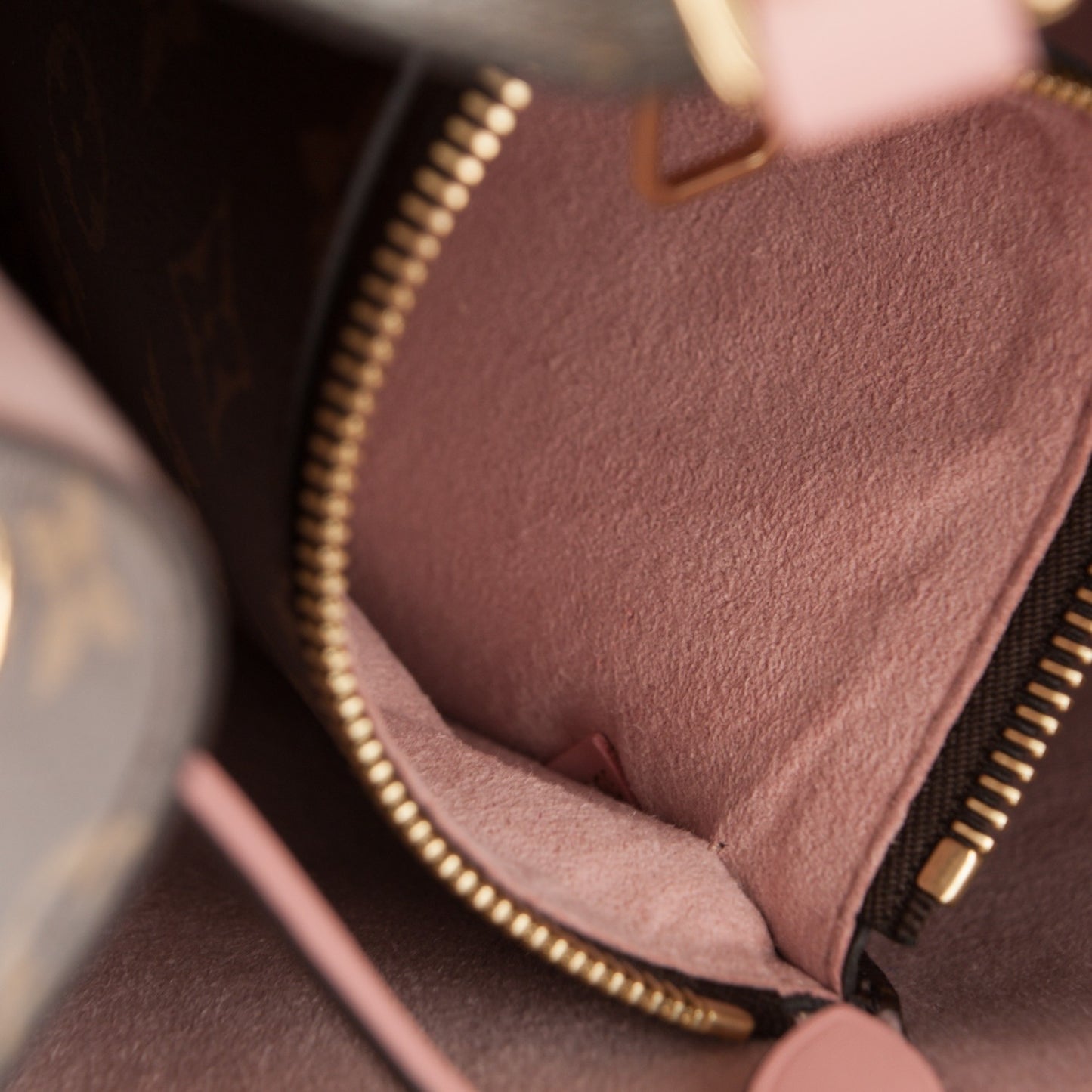 Monogram Neonoe MM Rose Poudre