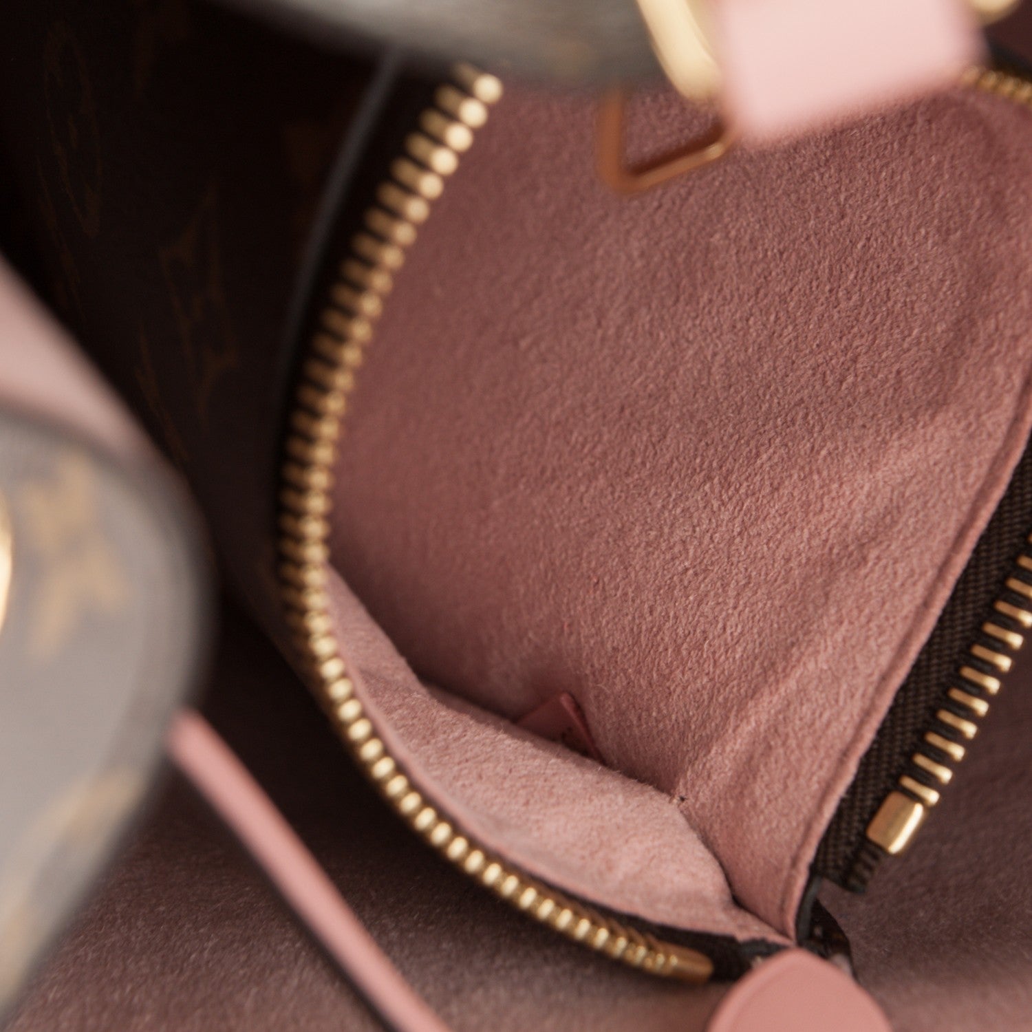 Louis Vuitton Monogram Neonoe MM Rose Poudre 7 of 7