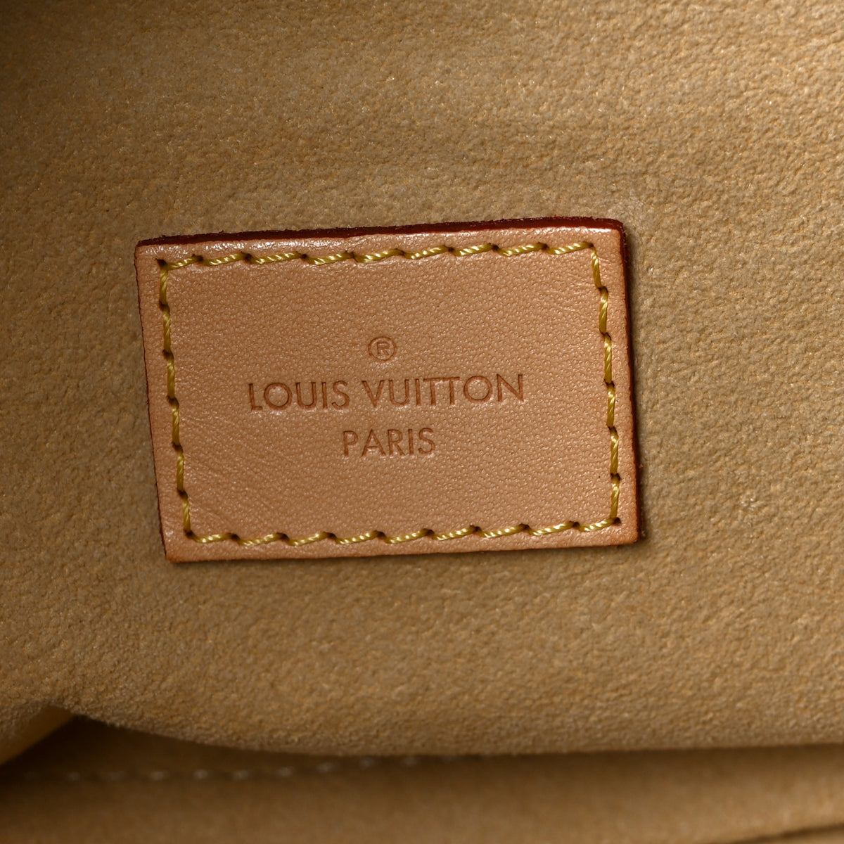 Louis Vuitton Monogram Artsy MM 6 of 9