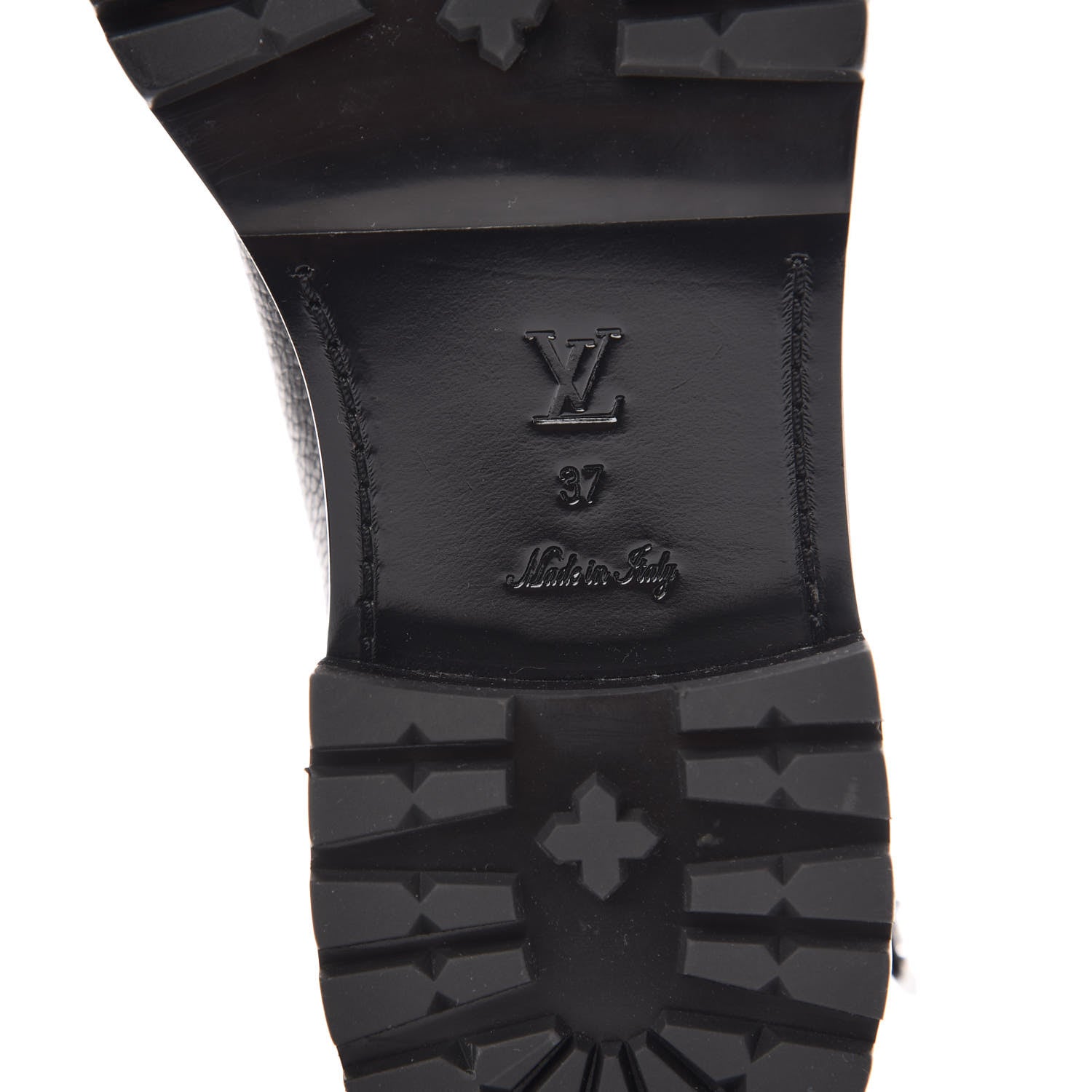 Louis Vuitton Grained Calfskin Monogram Discovery Flat Ankle Boots 37 6 of 8