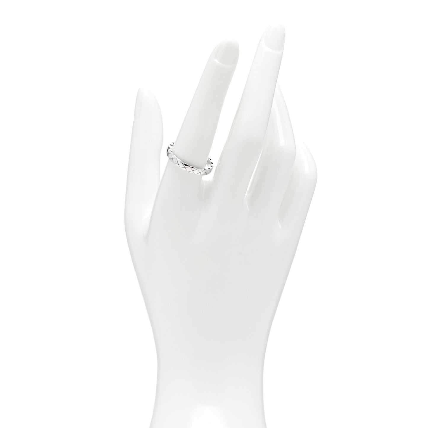 18K White Gold Mini Coco Crush Ring 57 8