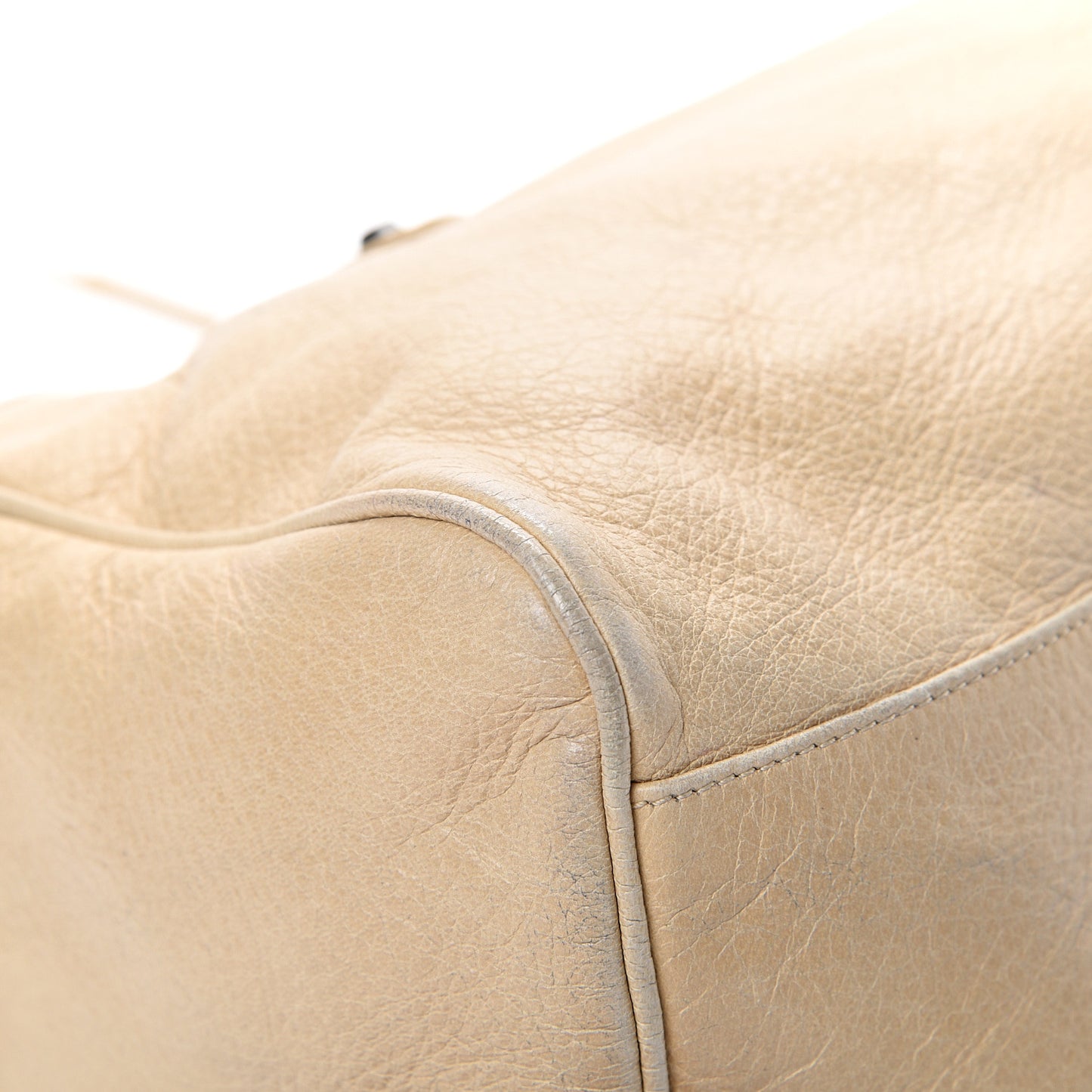 Chevre Classic Hardware Twiggy Sahara