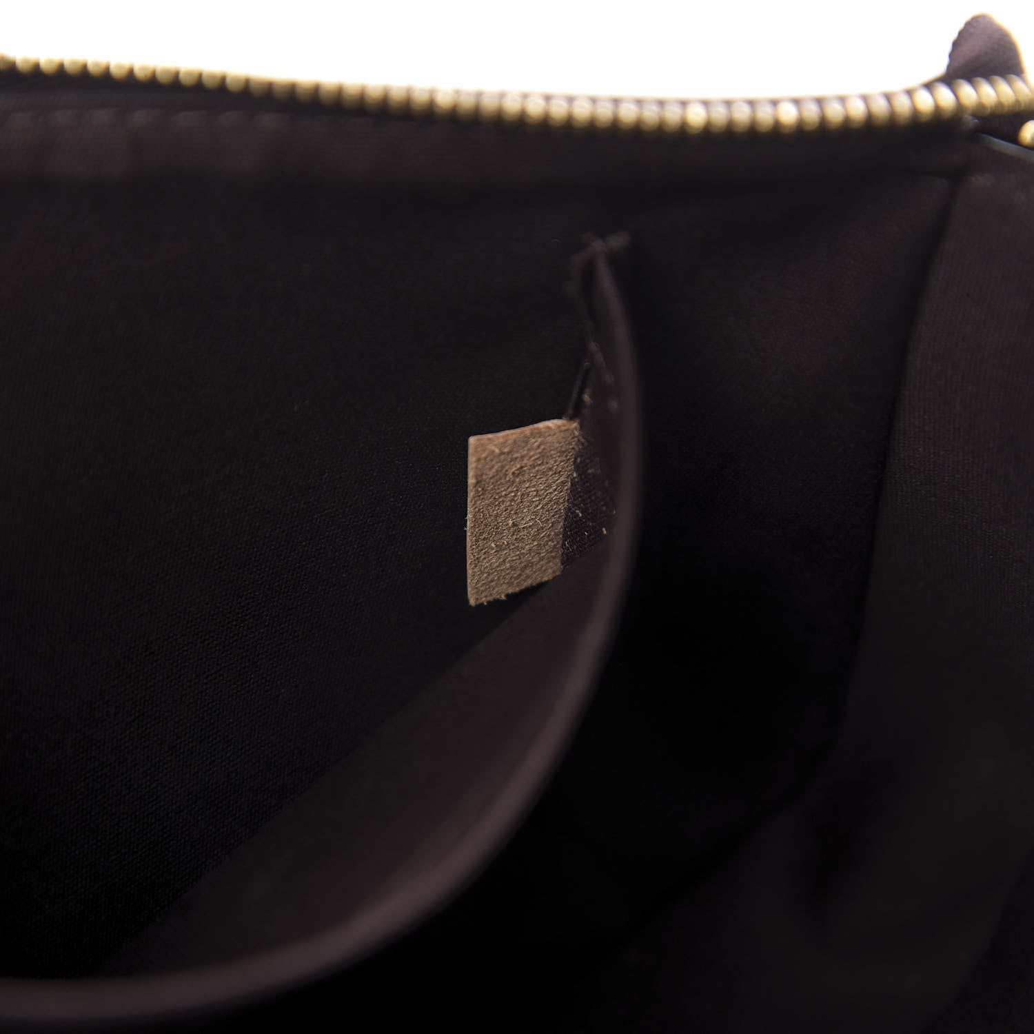 Louis Vuitton Vernis Pochette Accessories NM Amarante 7 of 11