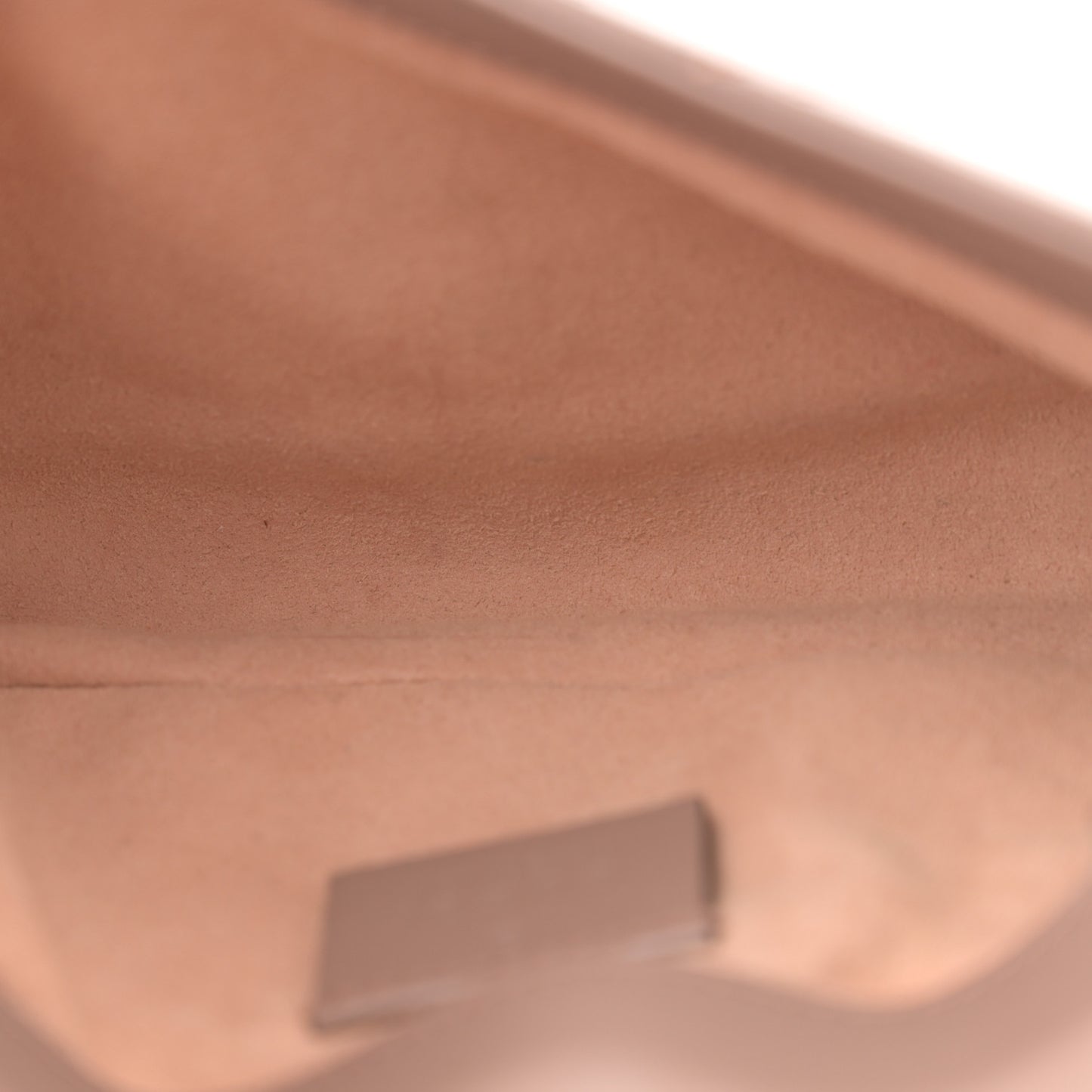 Calfskin Matelasse Super Mini GG Marmont Shoulder Bag Porcelain Rose