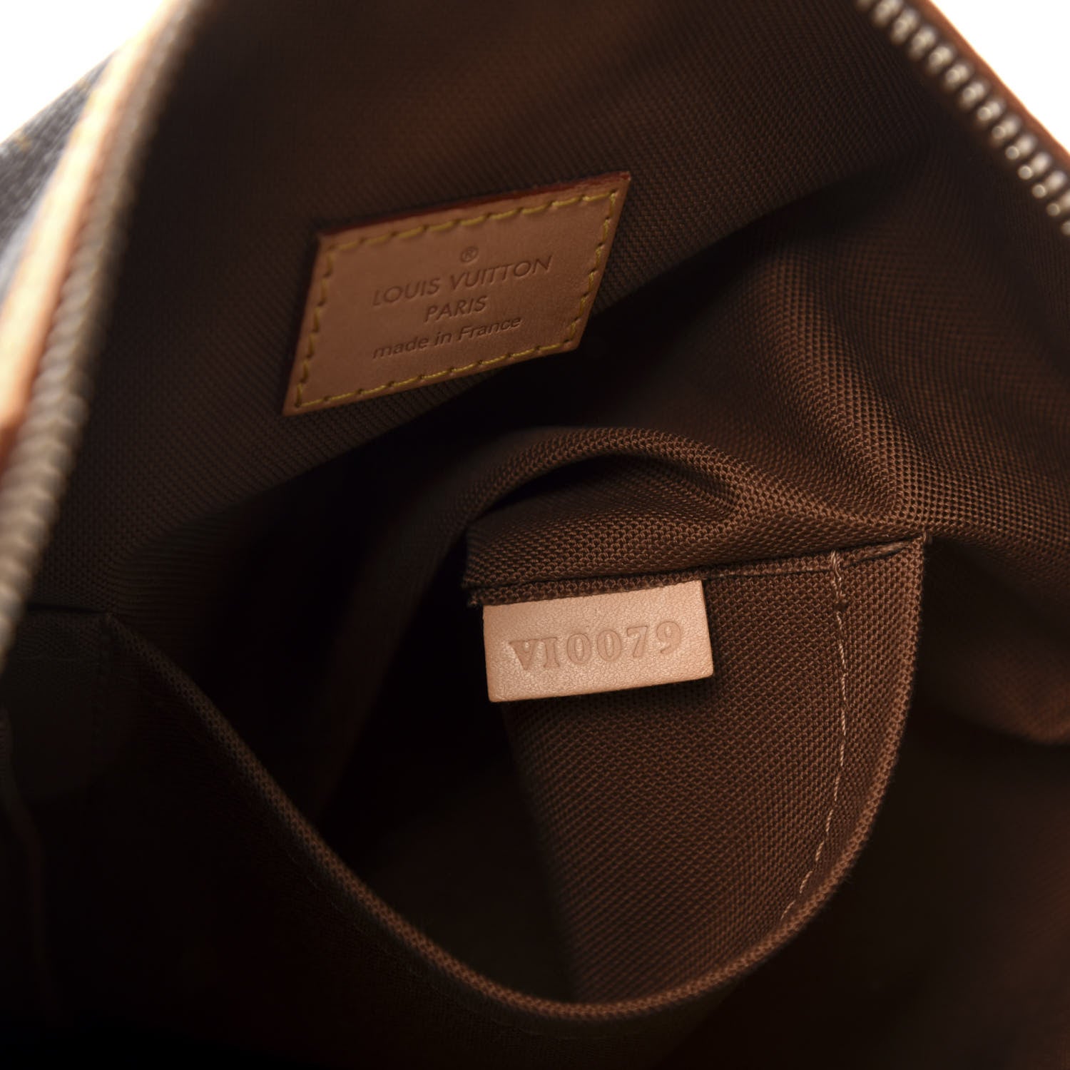 Louis Vuitton Monogram Odeon MM 9 of 15