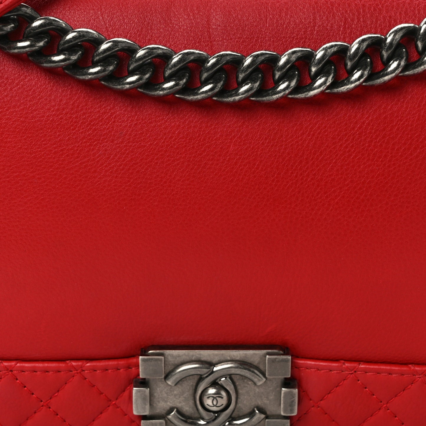 Calfskin New Medium Boy Reverso Flap Red