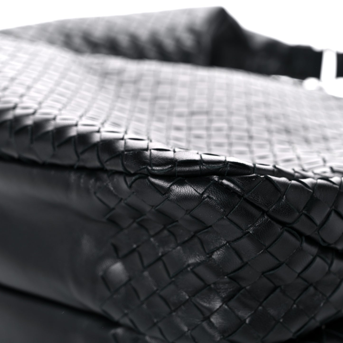 Nappa Intrecciato Large Campana Black