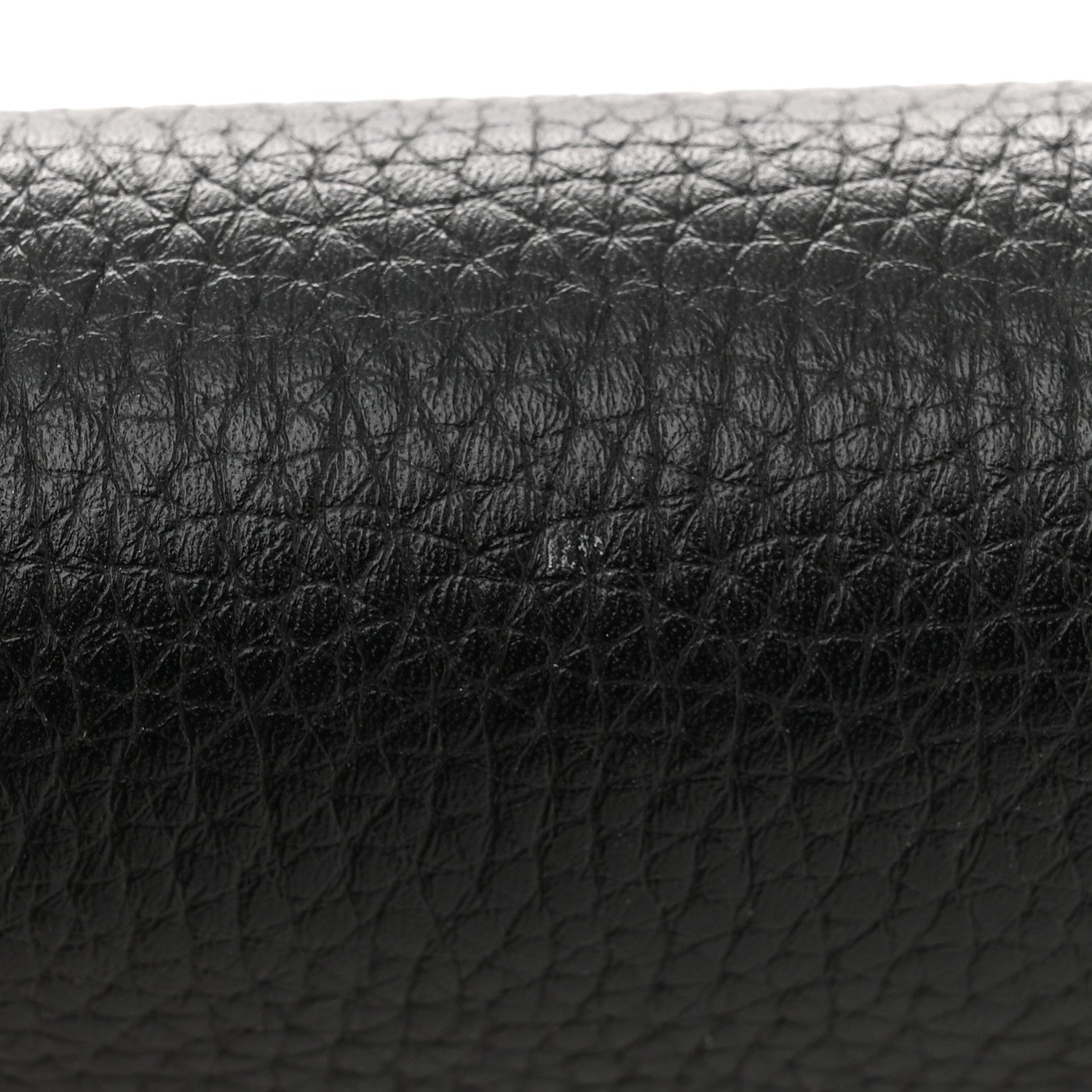 Valentino Garavani Pebbled Calfskin Rockstud Wallet On Chain Black 13 of 13