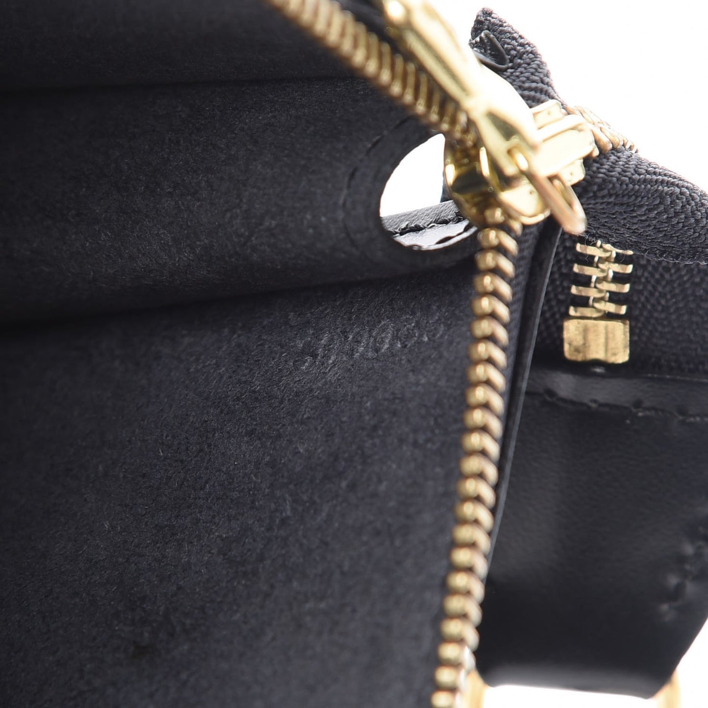 Epi Pochette Accessories 24 Black