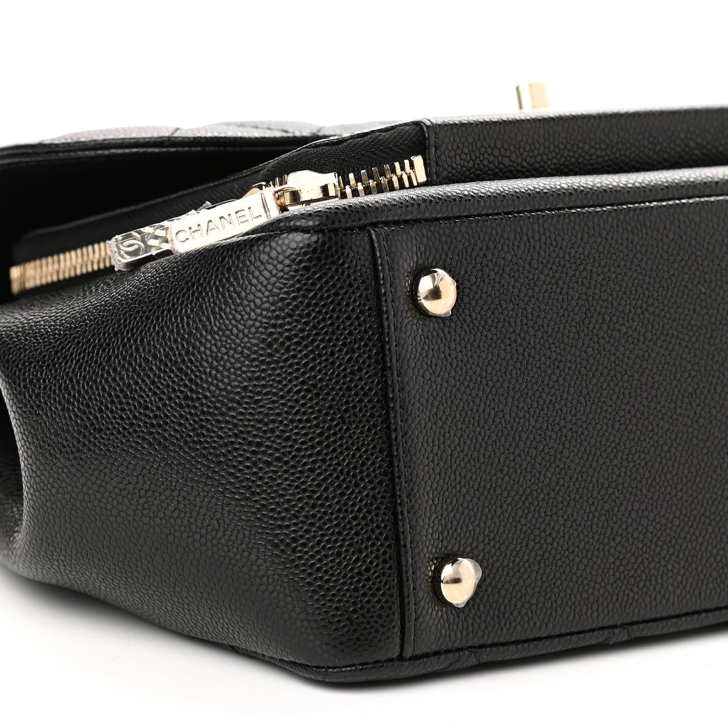 Caviar Quilted Large Business Affinity Flap Black