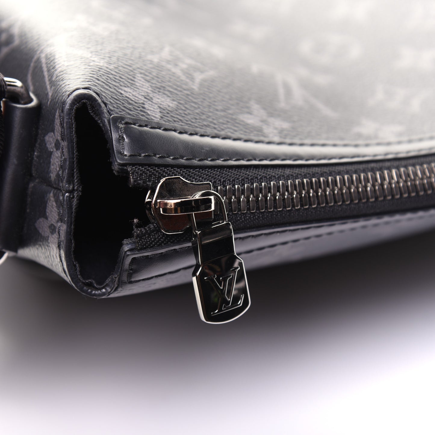 Monogram Eclipse Odyssey Messenger PM