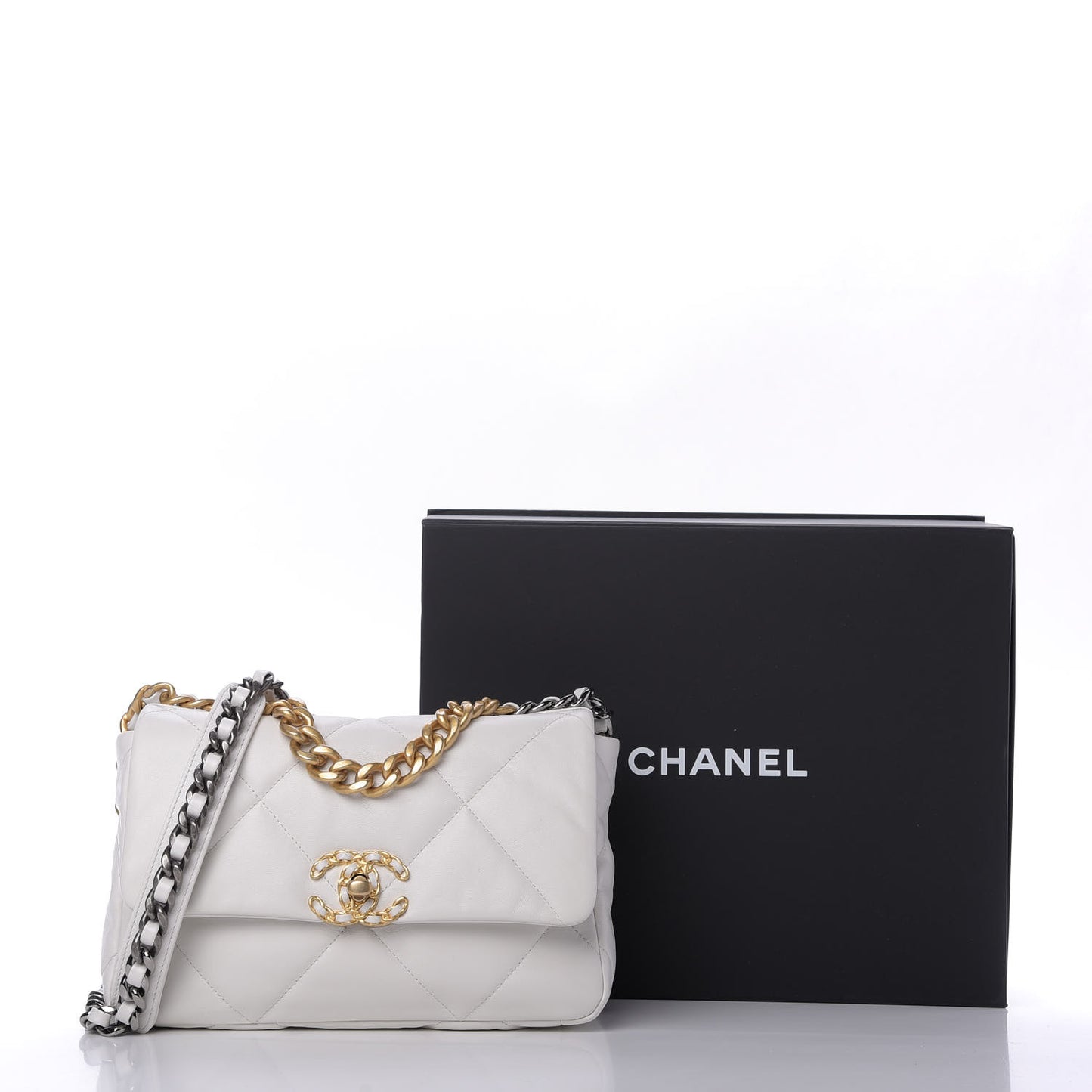 Goatskin Quilted Medium 19 Flap White