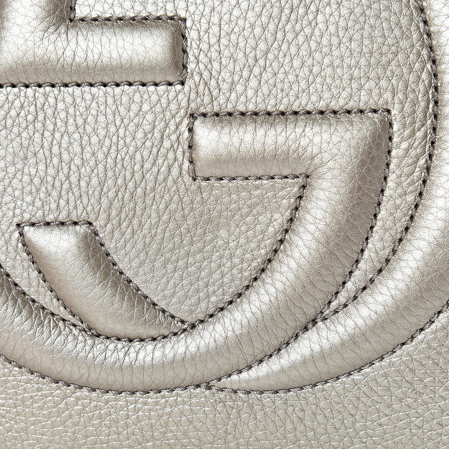 Gucci Metallic Pebbled Calfskin Medium Soho Chain Shoulder Bag Golden Beige 10 of 13