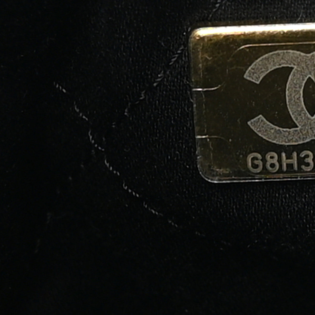 Shiny Calfskin Quilted Mini Chanel 22 Black