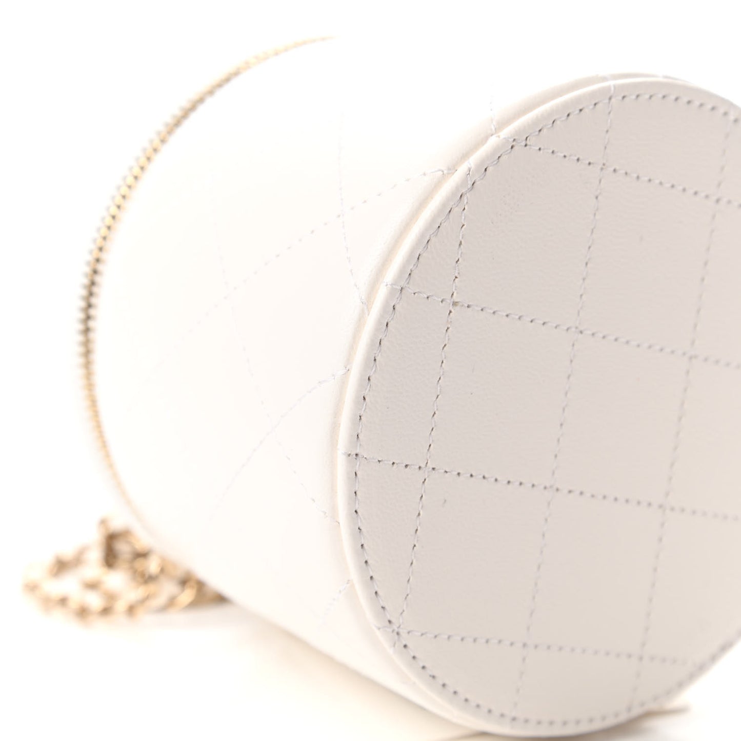 Lambskin Quilted Round Small Vanity Case With Chain White Black