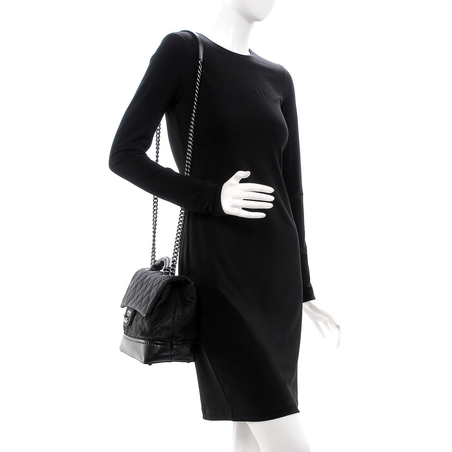 Iridescent Grained Calfskin Jumbo Globe Trotter Flap Black