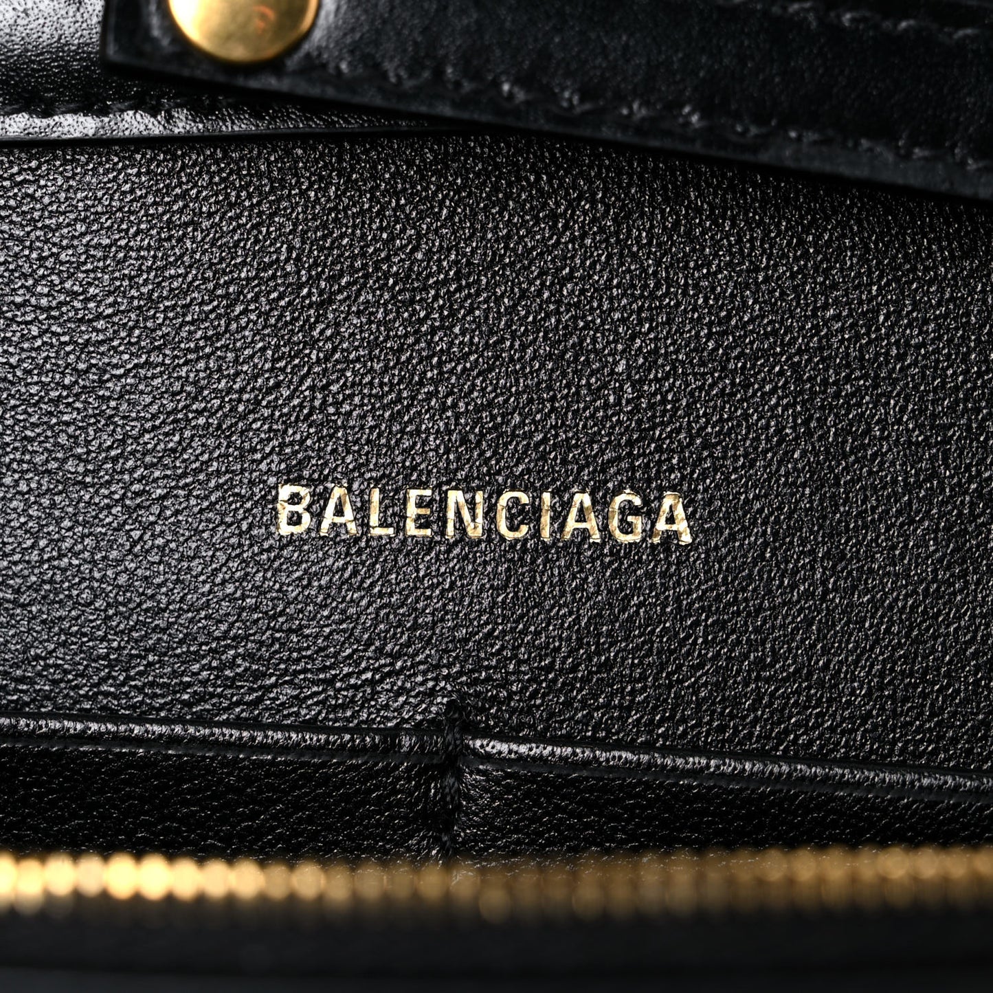Shiny Box Calfskin Hourglass Chain Bag Black
