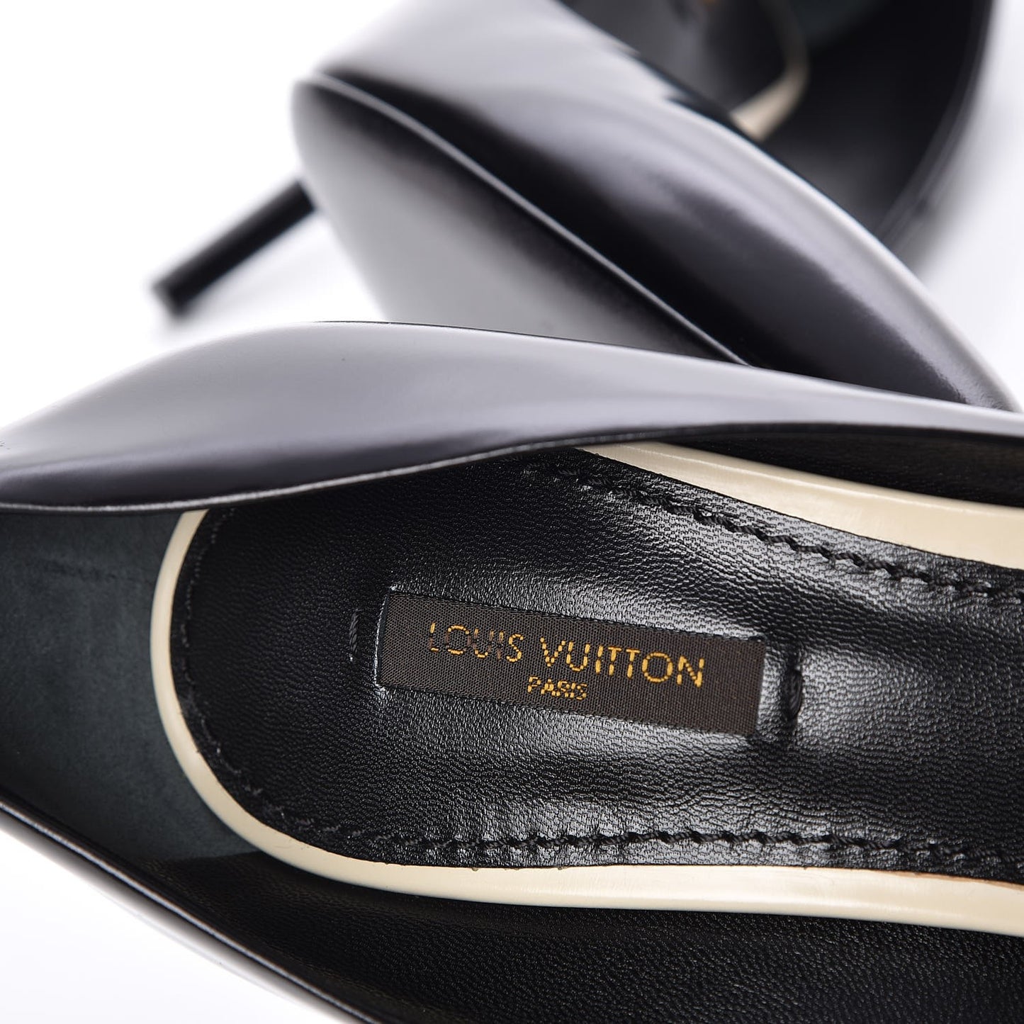 Glazed Calfskin Eyeline Pumps 41 Black