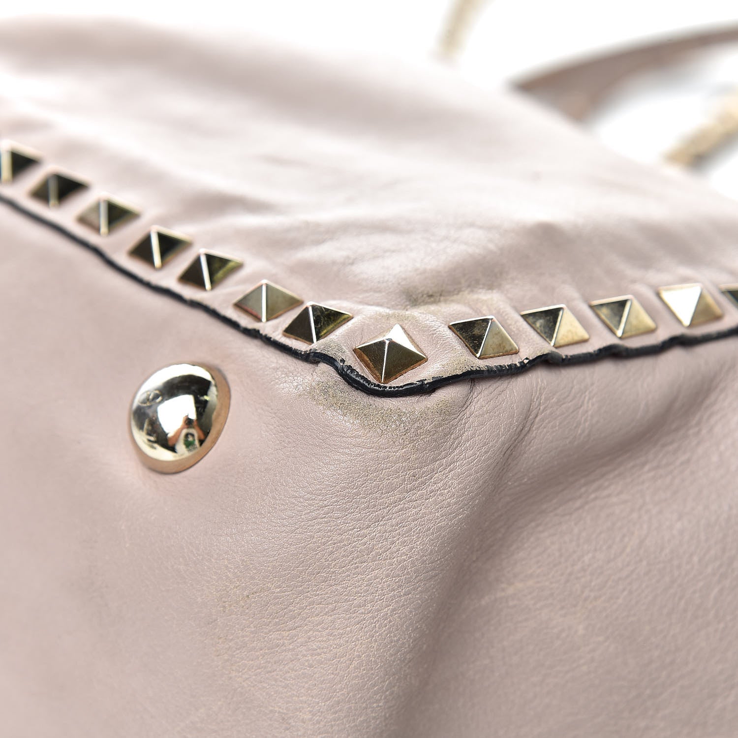 Valentino Garavani Vitello Medium Rockstud Tote Poudre 9 of 13