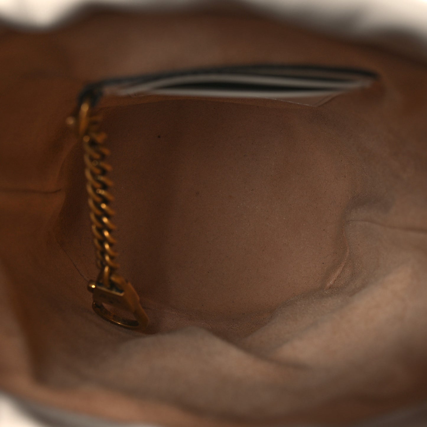 Calfskin Matelasse Mini GG Marmont 2.0 Bucket Bag White
