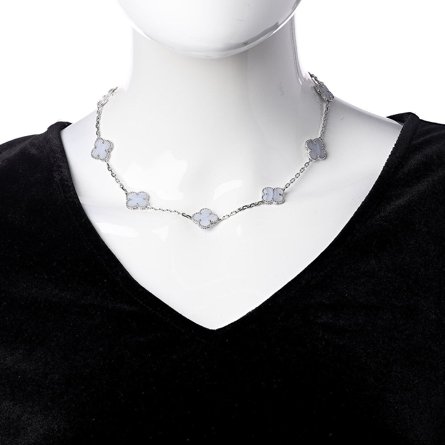 18K White Gold Chalcedony 10 Motifs Vintage Alhambra Necklace