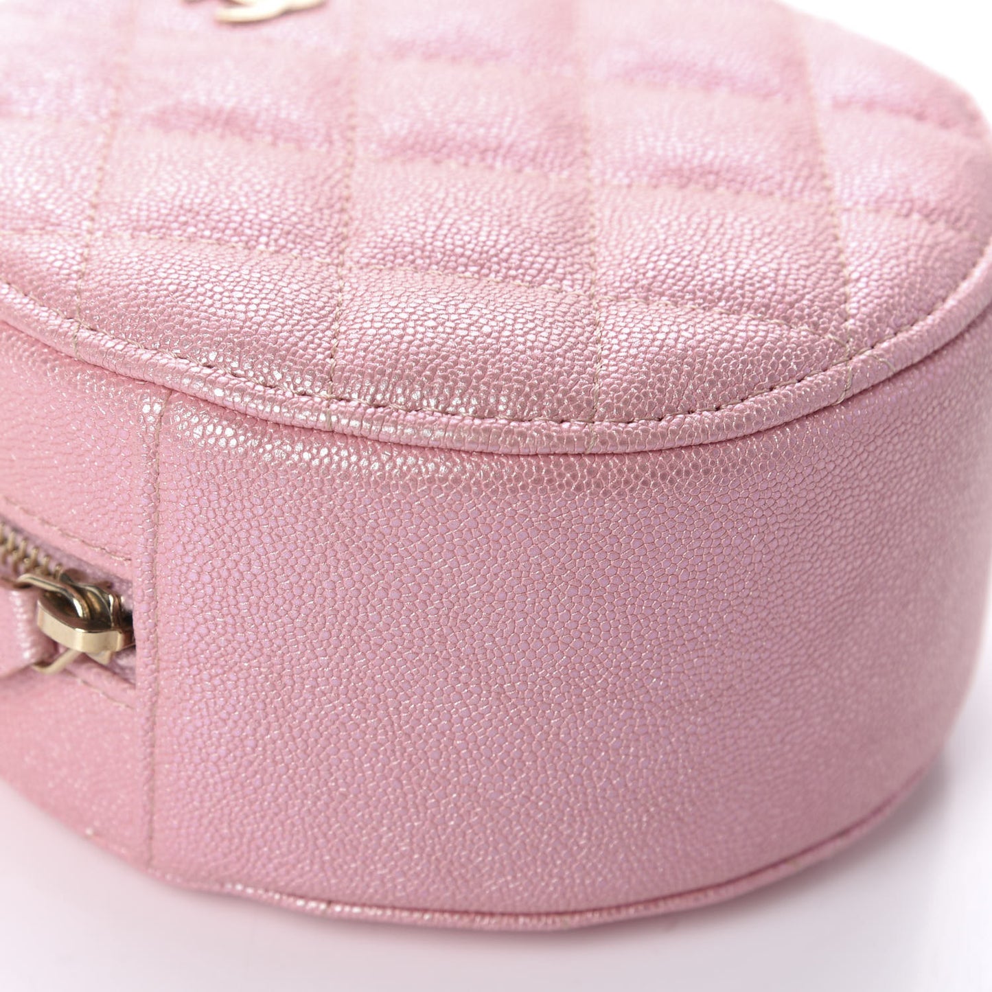 Iridescent Caviar Quilted Round Clutch With Chain Pink