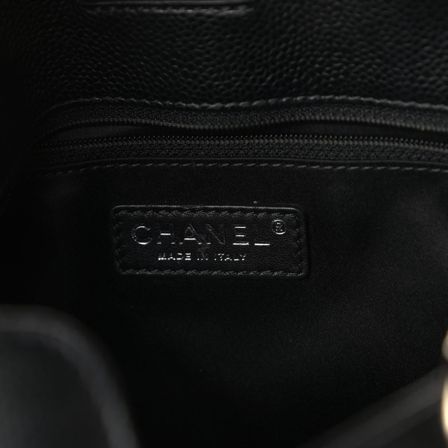 Caviar Quilted Petit Shopping Tote PST Black