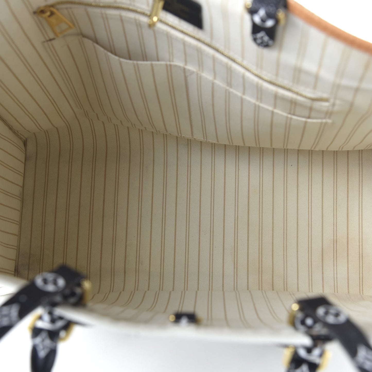 Monogram Giant Jungle Onthego GM Ivory