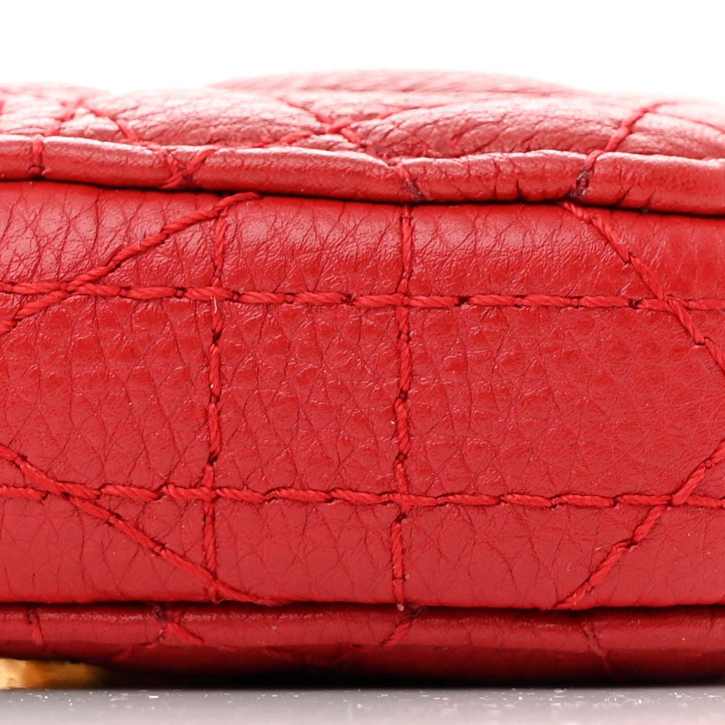 Calfskin Cannage Dioramour Caro Heart Pouch With Chain Red
