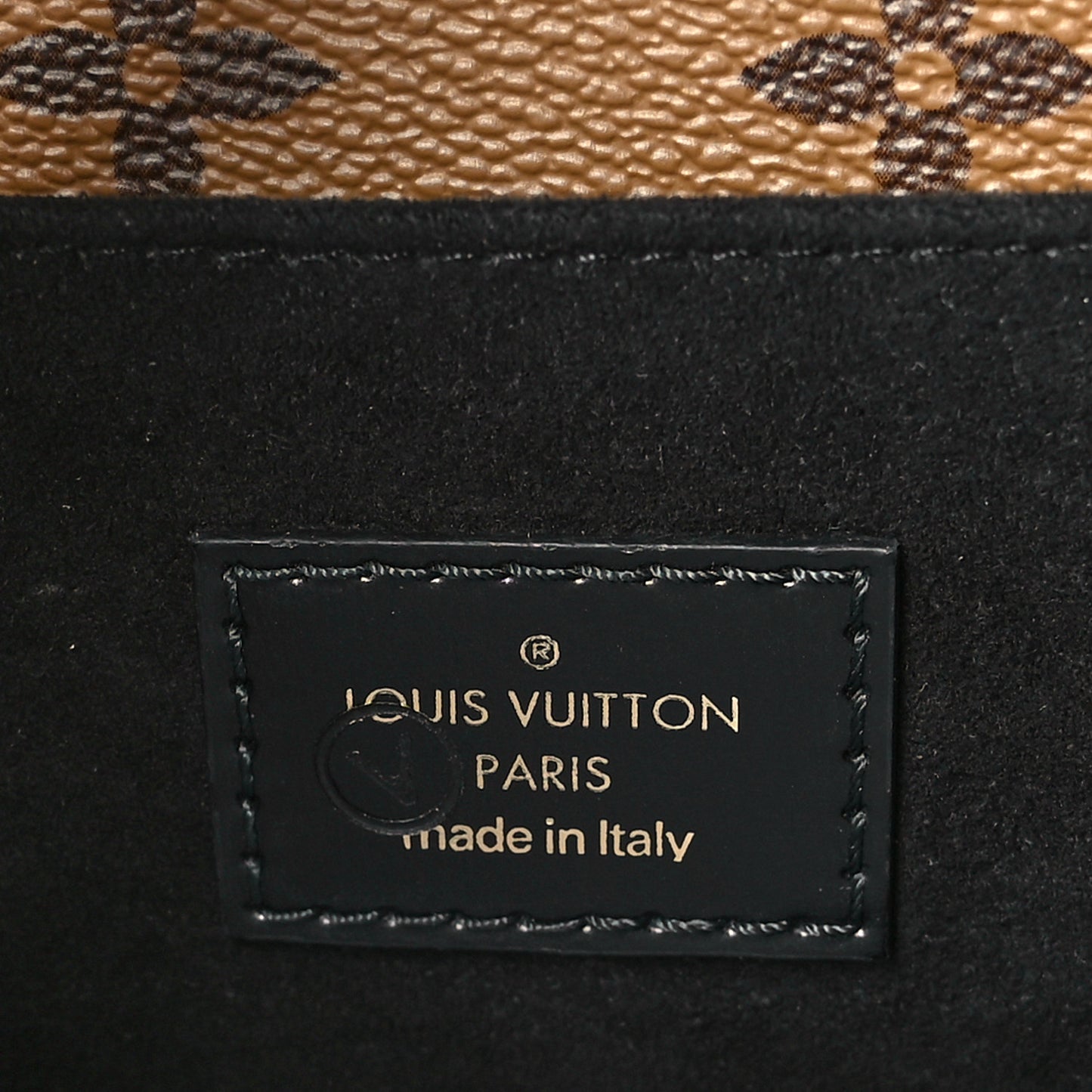 Reverse Monogram Pochette Metis