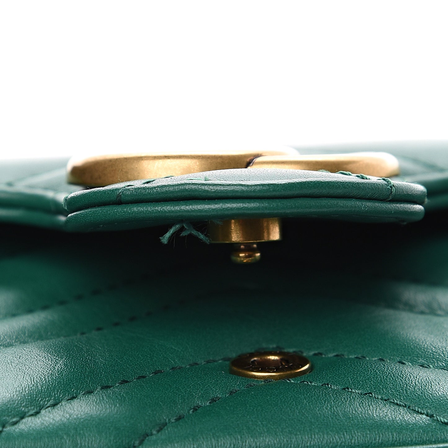 Calfskin Matelasse Super Mini GG Marmont Shoulder Bag Emerald Green