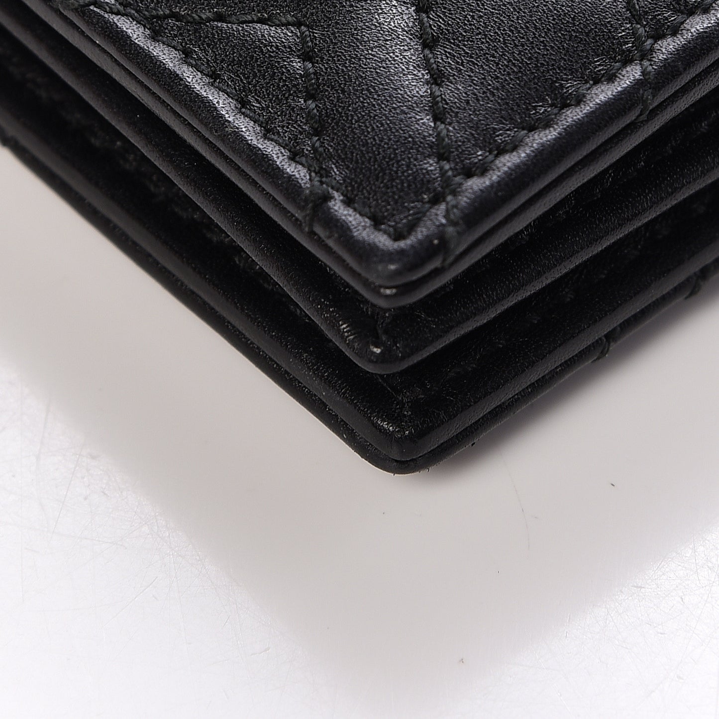 Calfskin Matelasse GG Marmont Card Case Wallet Black