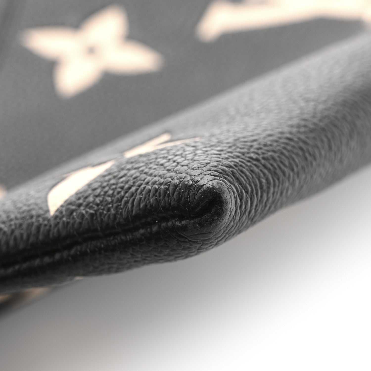 Louis Vuitton Empreinte Monogram Giant Daily Pouch Black Beige 9 of 10